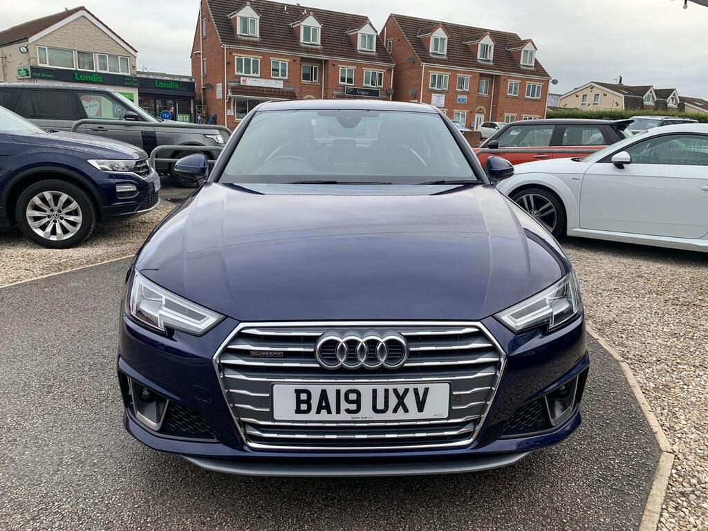 2019 Audi A4 2.0 TDI 40 S line S Tronic quattro