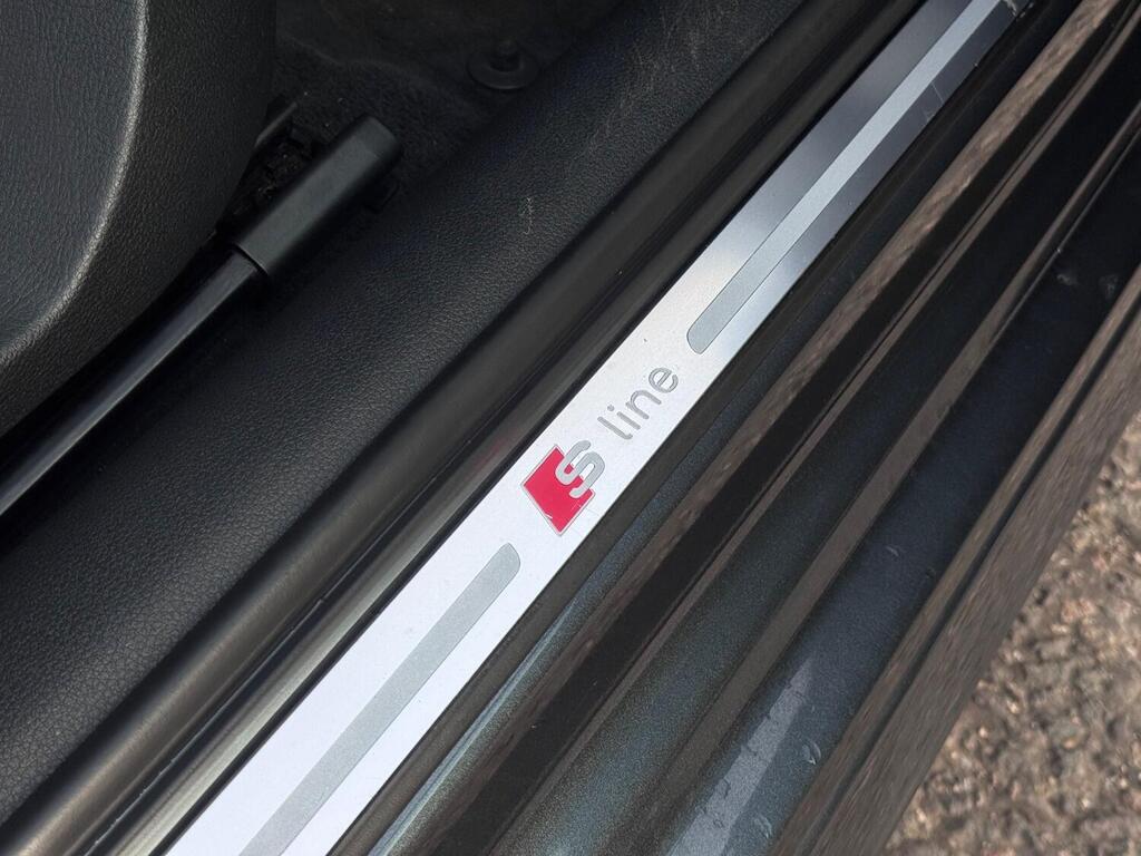 
								2013 Audi A3 1.8 TFSI S line S full									