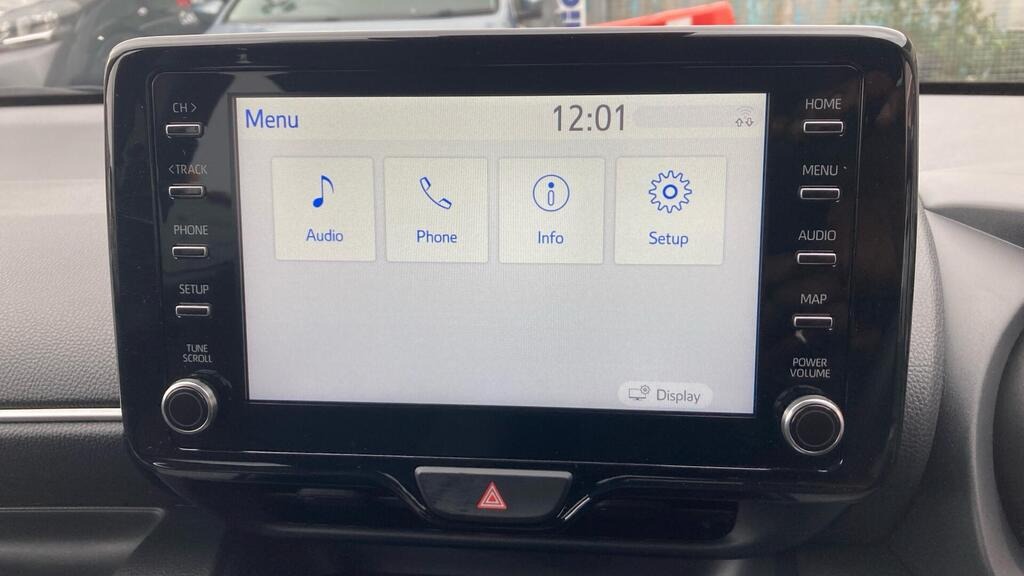 
								2022 Toyota Yaris 1.5 VVT-h Design E-CVT full									