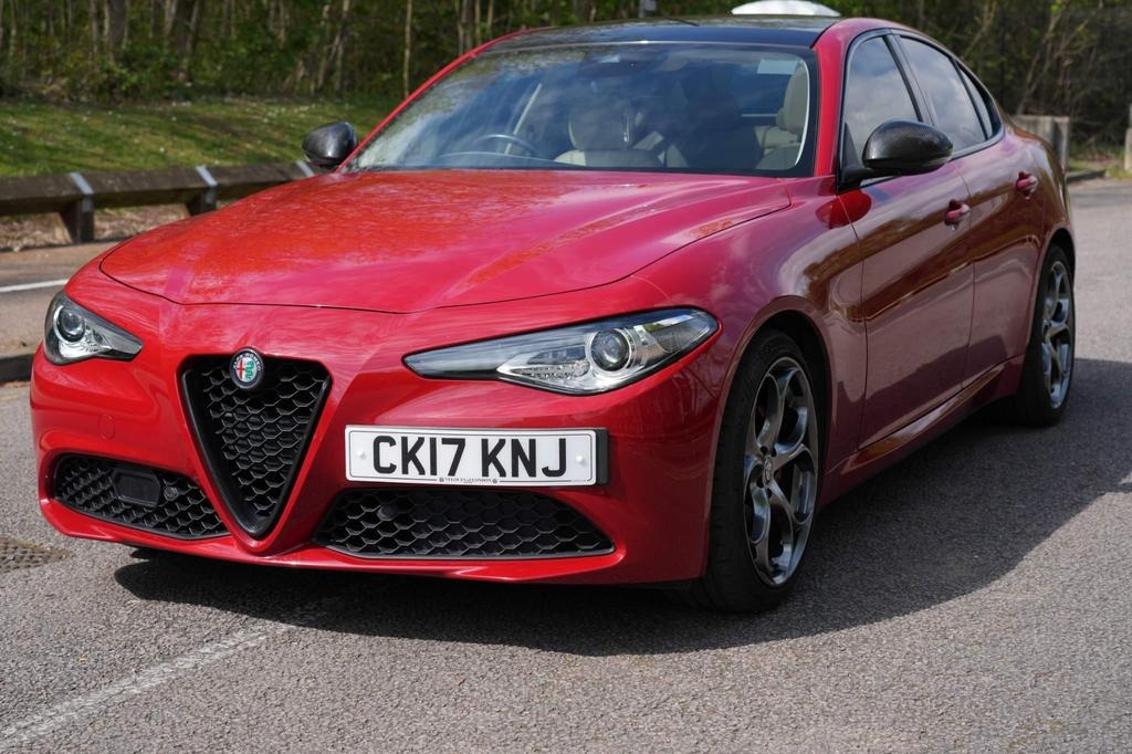 2017 Alfa Romeo Giulia 2.0T Super Saloon 4dr Petrol Auto