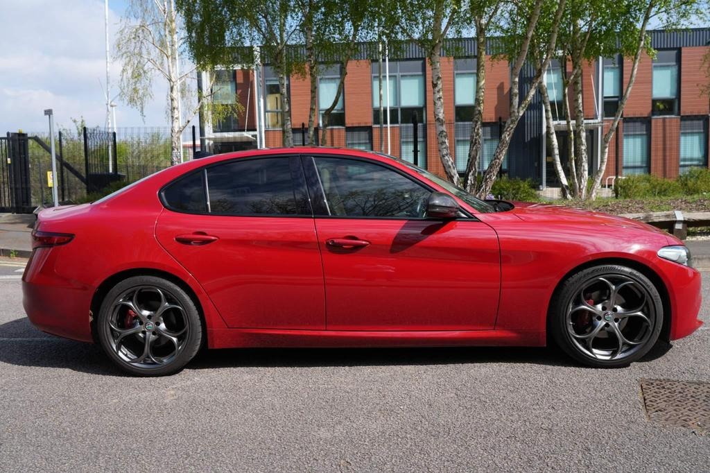2017 Alfa Romeo Giulia 2.0T Super Saloon 4dr Petrol Auto