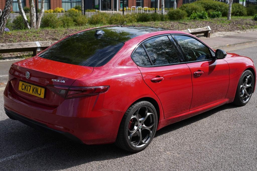 2017 Alfa Romeo Giulia 2.0T Super Saloon 4dr Petrol Auto