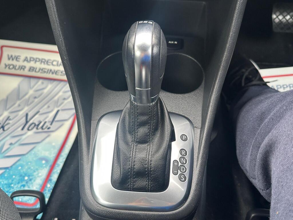 
								2013 Volkswagen Polo 1.2 TSI BlueMotion Tech SE Auto full									