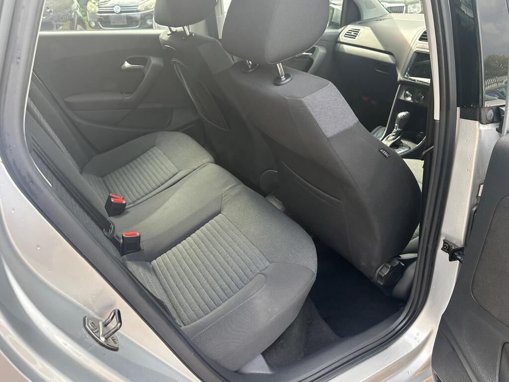 
								2013 Volkswagen Polo 1.2 TSI BlueMotion Tech SE Auto full									