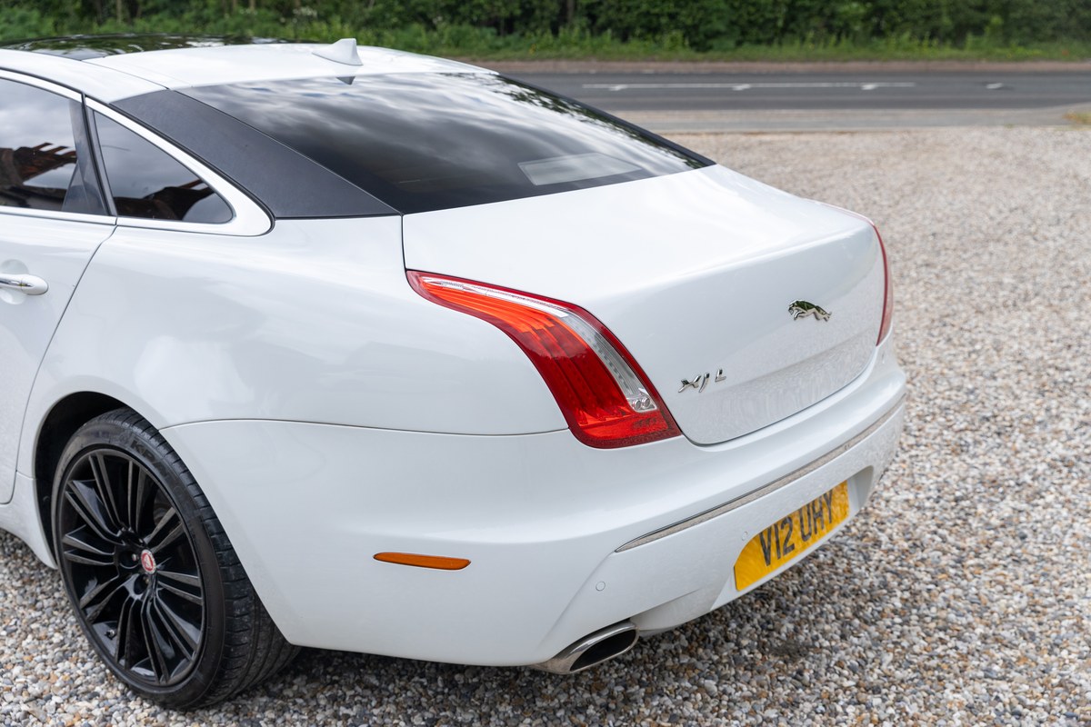 
								2015 Jaguar X351 XJL V6 3L Diesel Portfolio full									