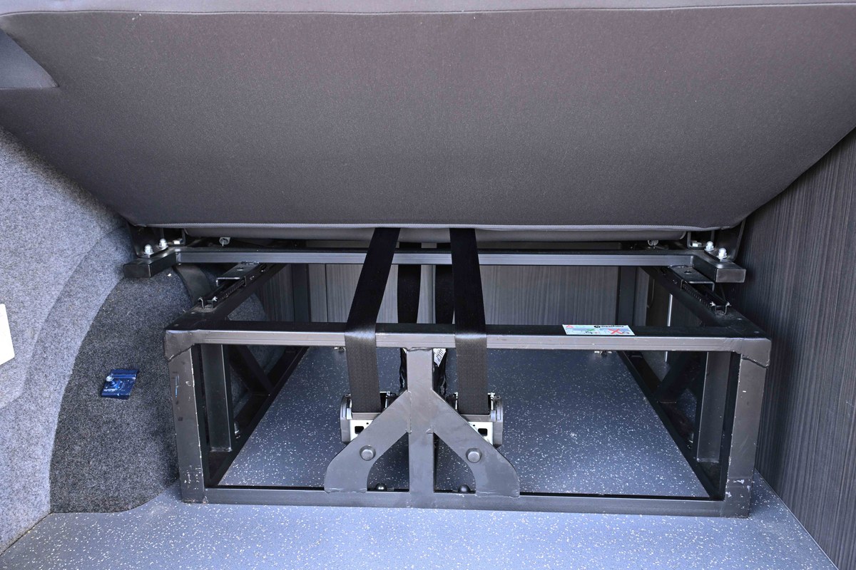 
								2015 Volkswagen Transporter T5.1 LWB TDI full									