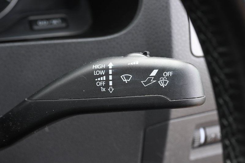 
								2015 Volkswagen Transporter T5.1 LWB TDI full									