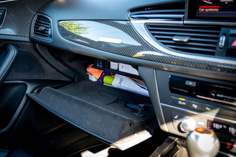 
								2017 Audi C7 RS6 Performance Avant Quattro full									