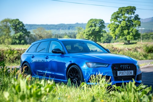 
								2017 Audi C7 RS6 Performance Avant Quattro full									