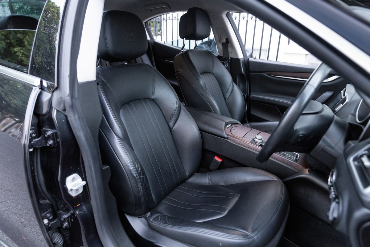 
								2017 Maserati Ghibli V6 Auto full									