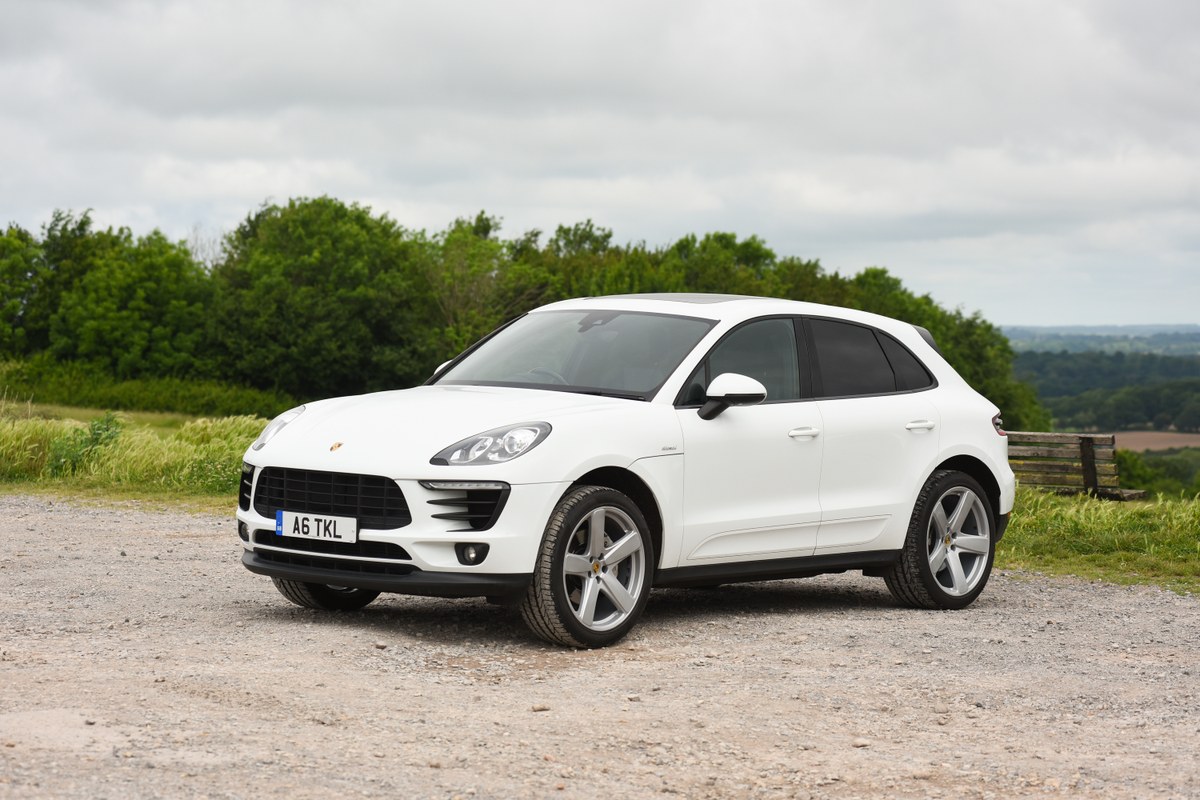 2017 Porsche Macan S 3L V6 Sports