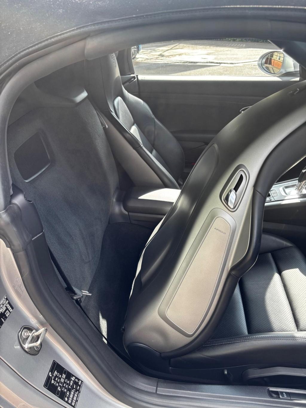 
								2018 Porsche 718 Boxster 2.0T PDK full									