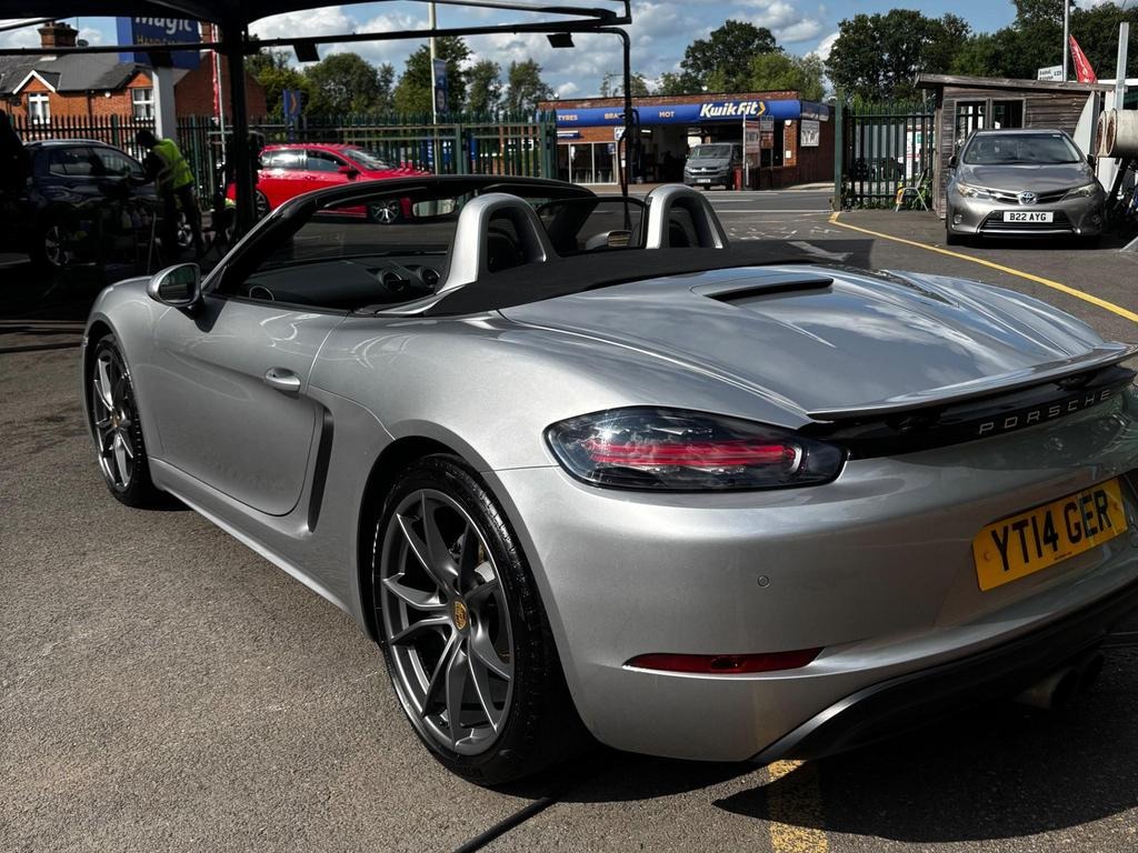 
								2018 Porsche 718 Boxster 2.0T PDK full									