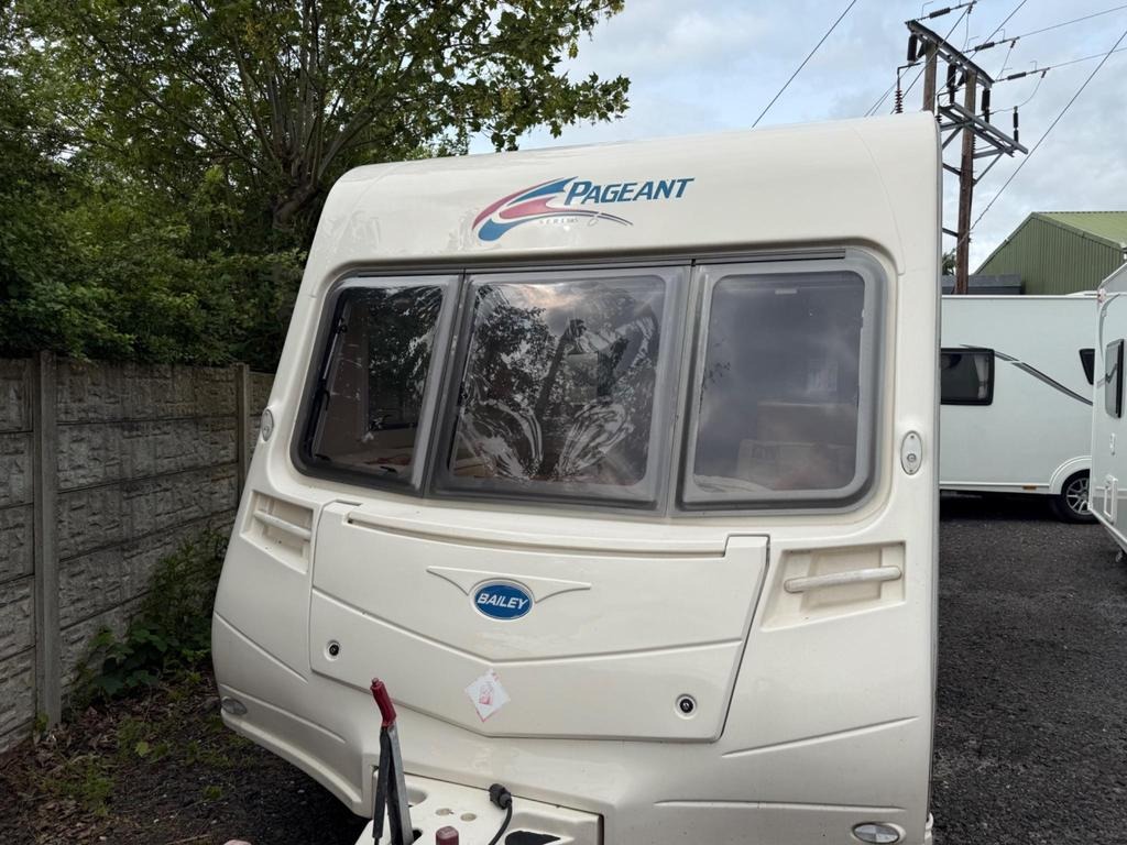 2007 Bailey Pageant Champagne