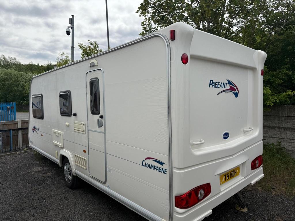 2007 Bailey Pageant Champagne