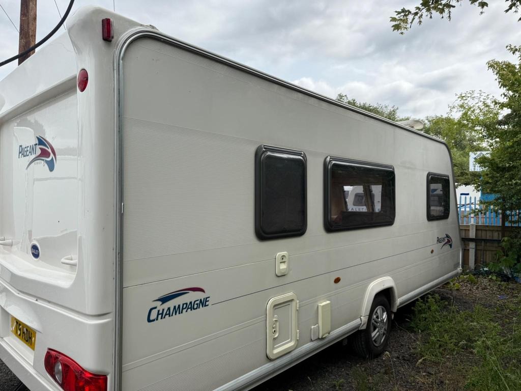 2007 Bailey Pageant Champagne