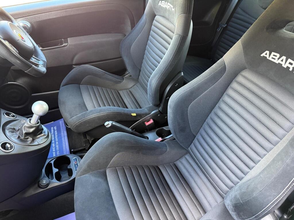 
								2018 Abarth 595 1.4 T-Jet Competizione 70th full									