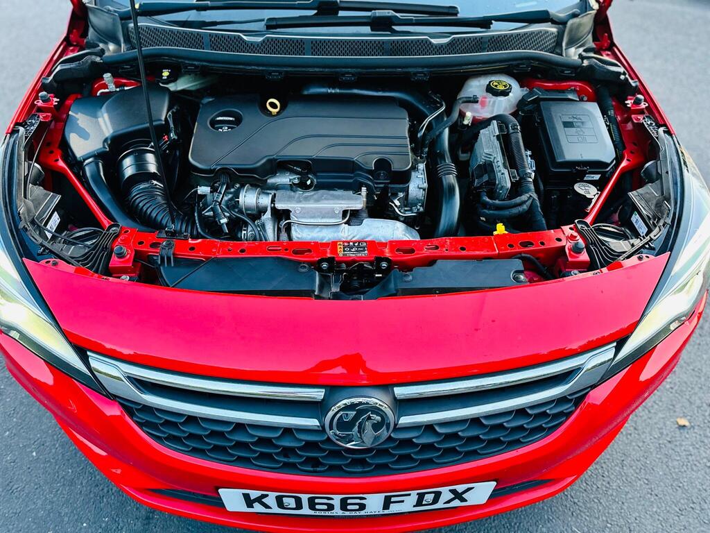 
								2017 Vauxhall Astra 1.4i Turbo Elite Nav Auto full									