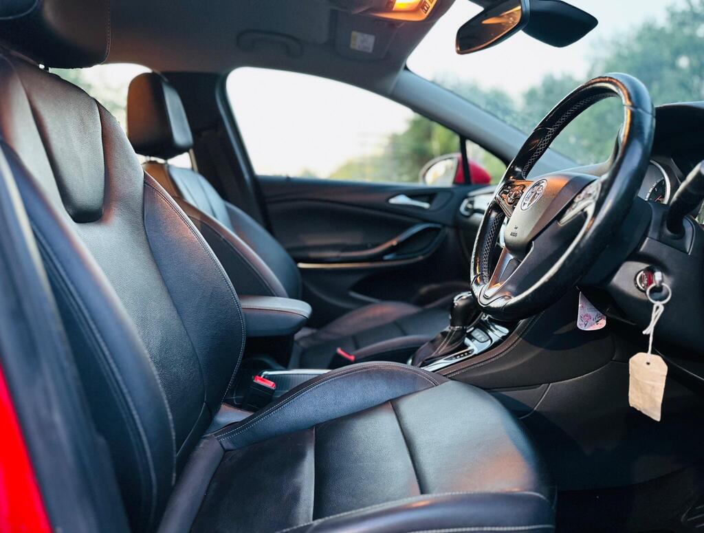 
								2017 Vauxhall Astra 1.4i Turbo Elite Nav Auto full									