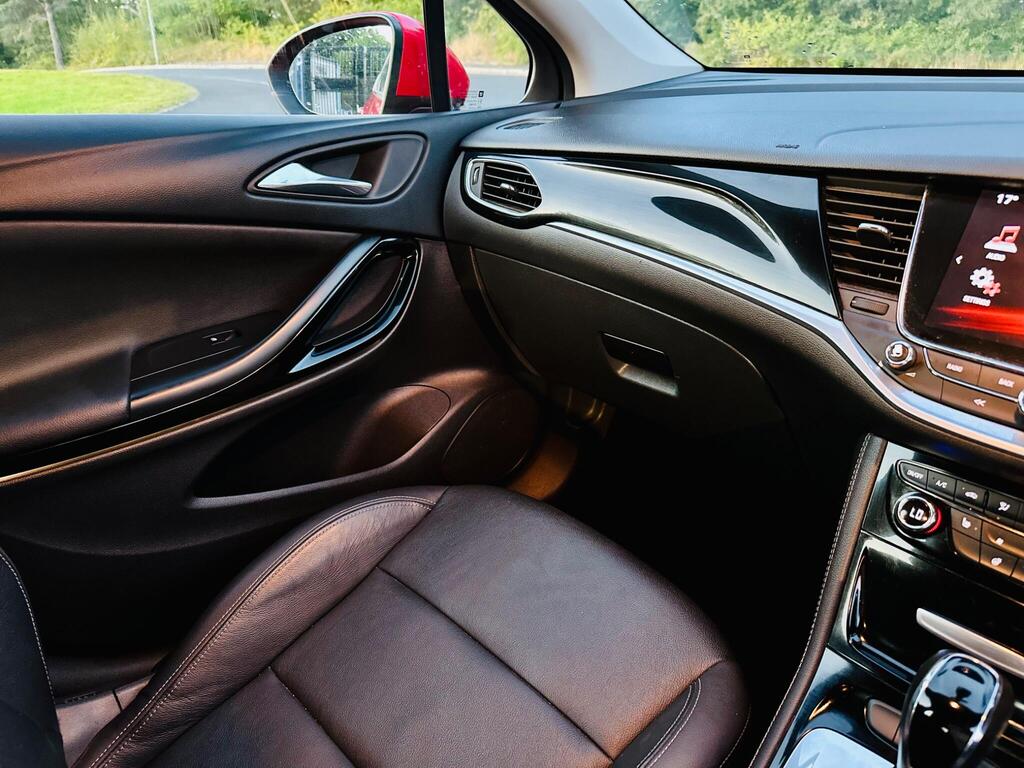 
								2017 Vauxhall Astra 1.4i Turbo Elite Nav Auto full									