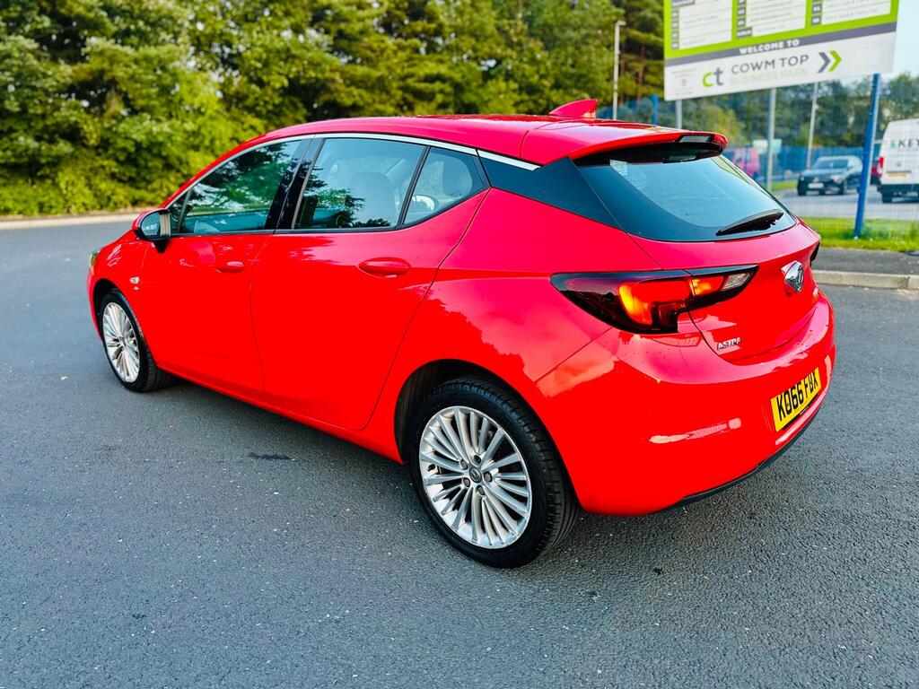 
								2017 Vauxhall Astra 1.4i Turbo Elite Nav Auto full									