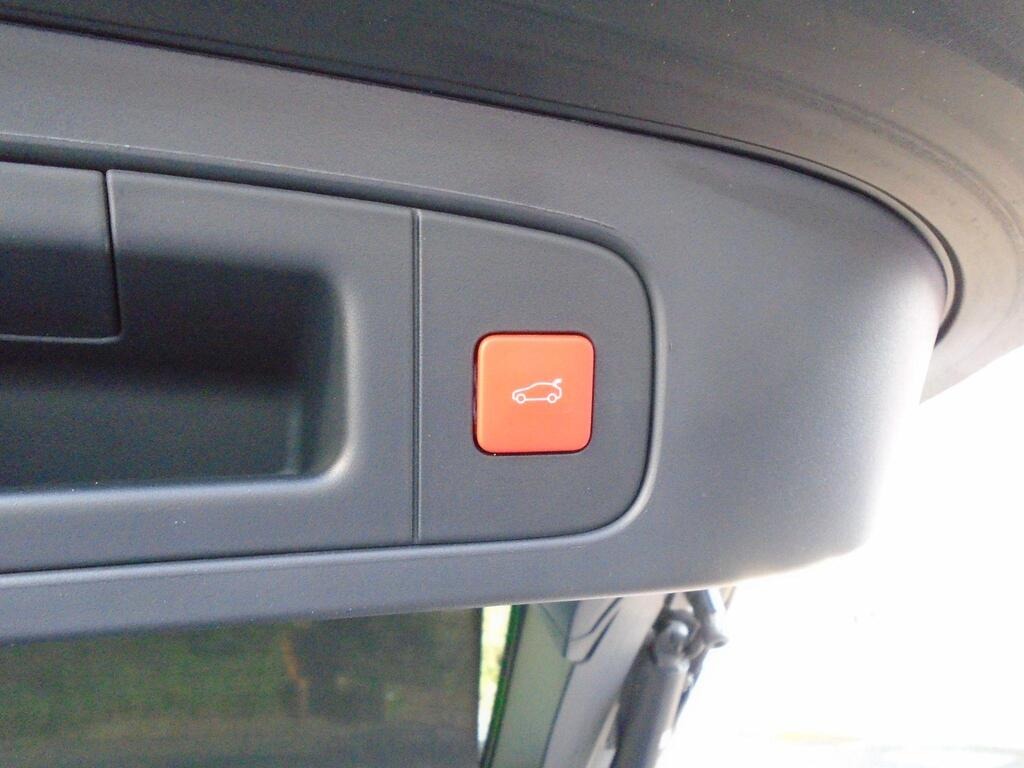 
								2024 Citroen C5 X 1.6 MAX e-EAT8 full									