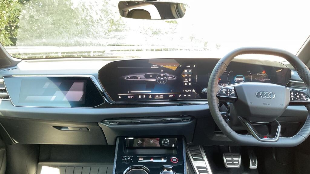 
								2025 Audi A5 Avant 2.0 TDI Launch Edition S Tronic full									