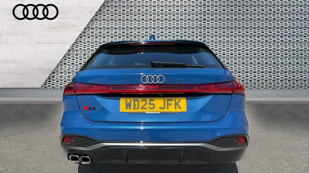 
								2025 Audi A5 Avant 2.0 TDI Launch Edition S Tronic full									