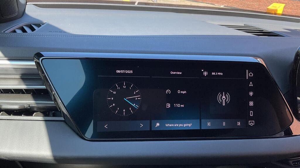 
								2025 Audi A5 Avant 2.0 TDI Launch Edition S Tronic full									