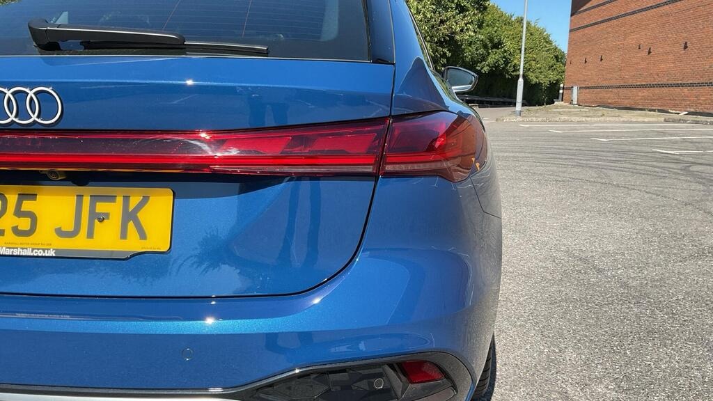 2025 Audi A5 Avant 2.0 TDI Launch Edition S Tronic