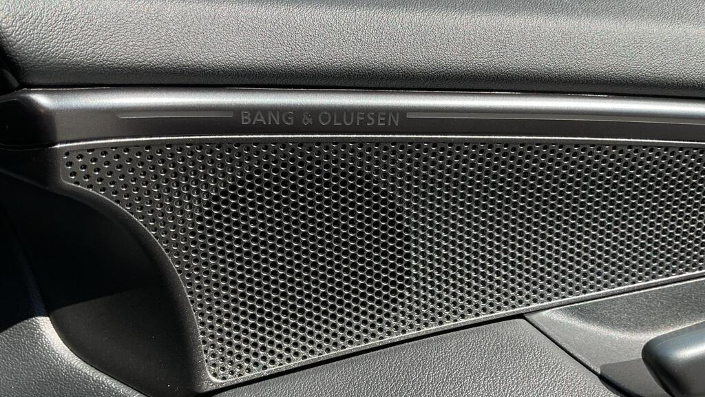 
								2025 Audi A5 Avant 2.0 TDI Launch Edition S Tronic full									