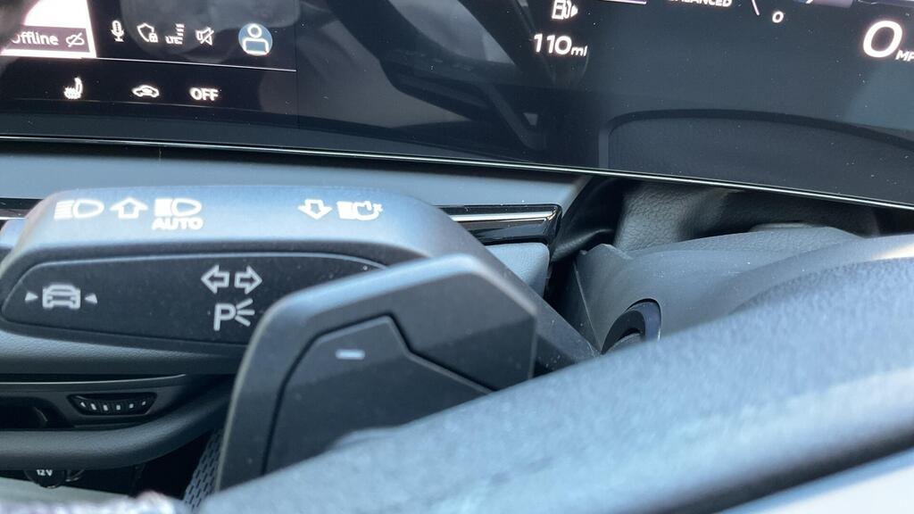 
								2025 Audi A5 Avant 2.0 TDI Launch Edition S Tronic full									