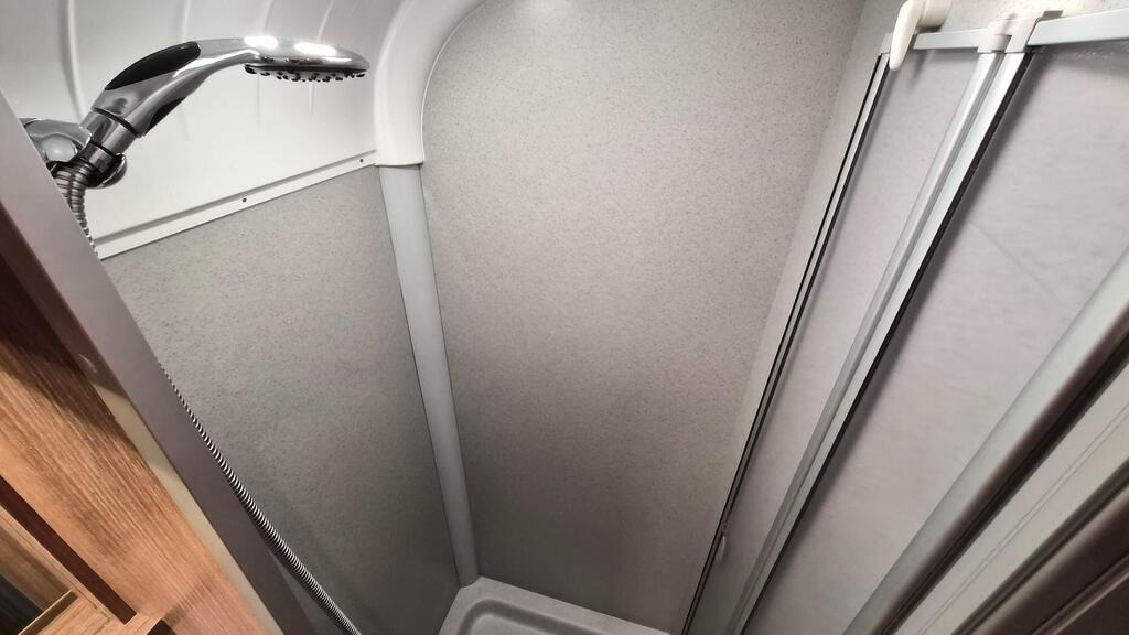 
								2019 Bailey Phoenix + 420 full									