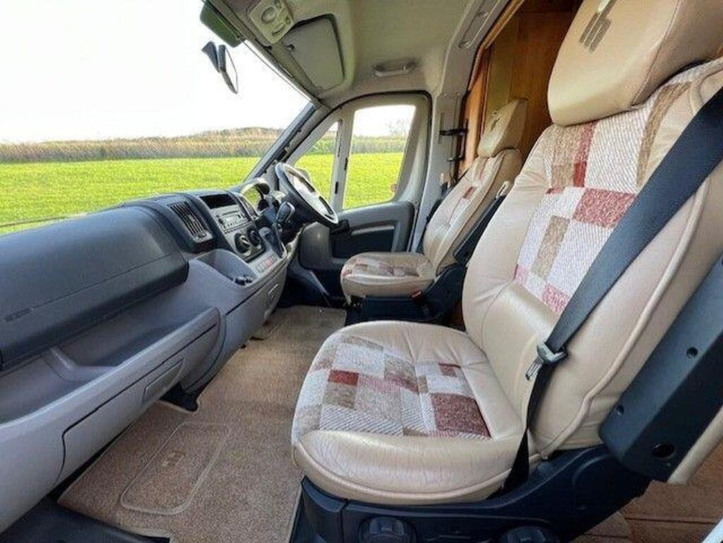 
								2008 IH Motorhomes TioRL 3.0 full									