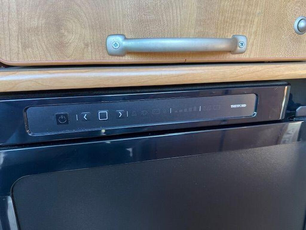 
								2008 IH Motorhomes TioRL 3.0 full									