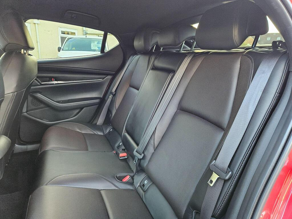 
								2019 Mazda Mazda3 2.0 SKYACTIV-G MHEV GT Sport Tech full									