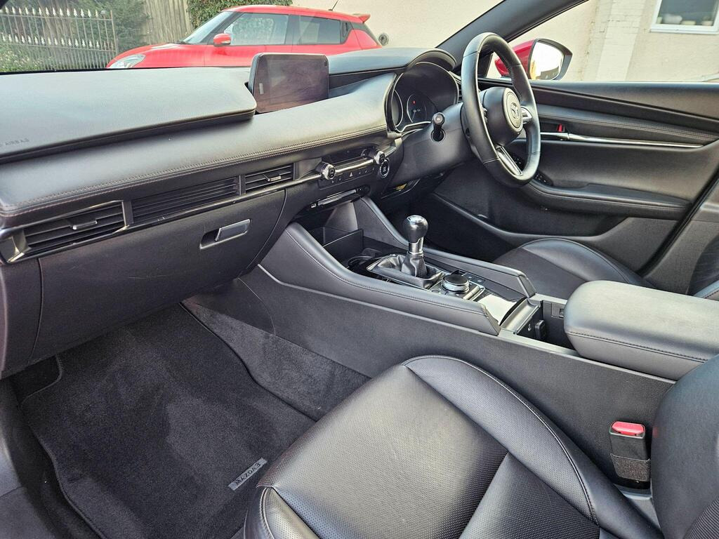 
								2019 Mazda Mazda3 2.0 SKYACTIV-G MHEV GT Sport Tech full									