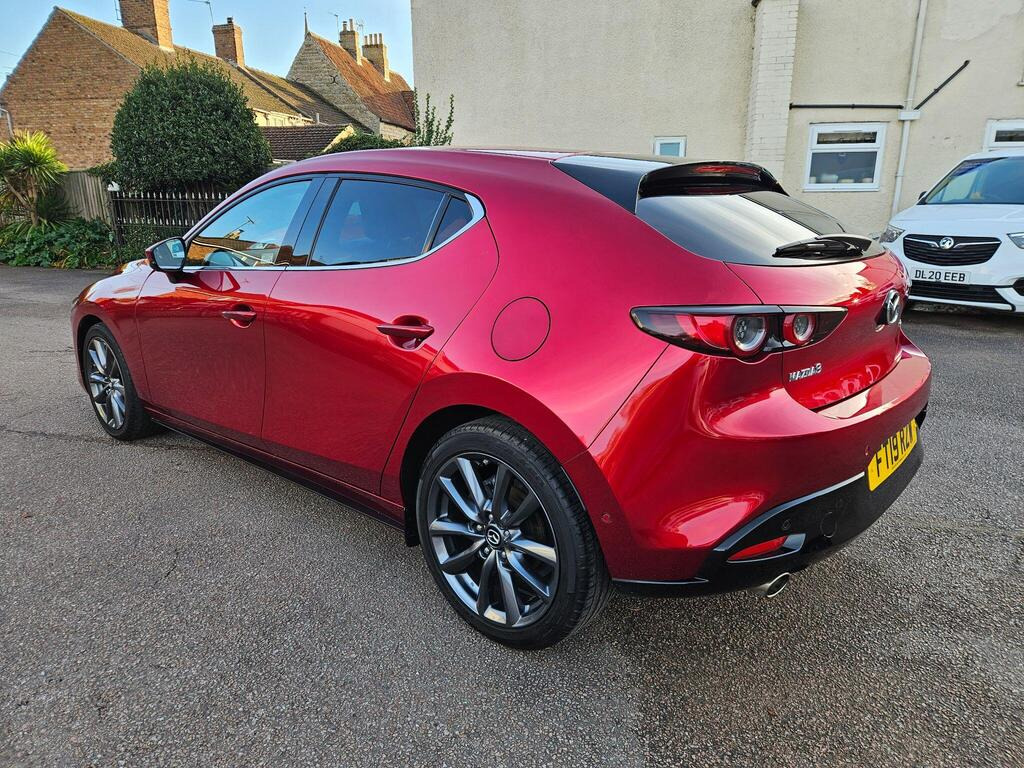 
								2019 Mazda Mazda3 2.0 SKYACTIV-G MHEV GT Sport Tech full									
