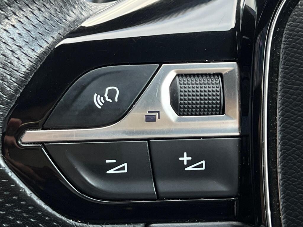 
								2017 Peugeot 5008 1.6 BlueHDi GT Line EAT full									