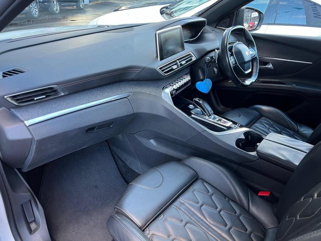 
								2017 Peugeot 5008 1.6 BlueHDi GT Line EAT full									