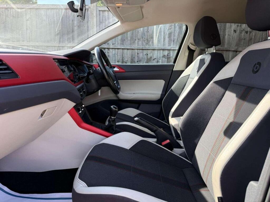 
								2018 Volkswagen Polo 1.0 Beats full									