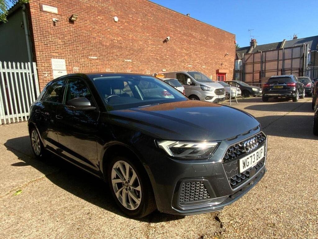 
								2023 Audi A1 1.0 TFSI 25 Sport Sportback S Tronic full									