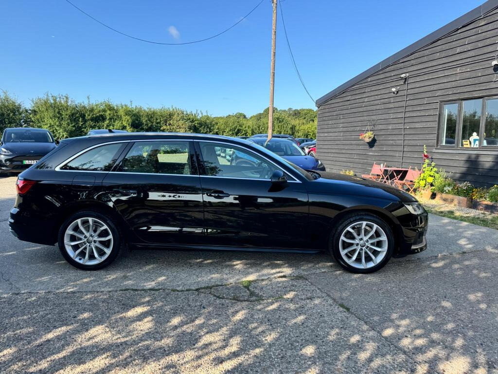 2020 Audi A4 Avant 2.0 TDI 35 Sport S Tronic