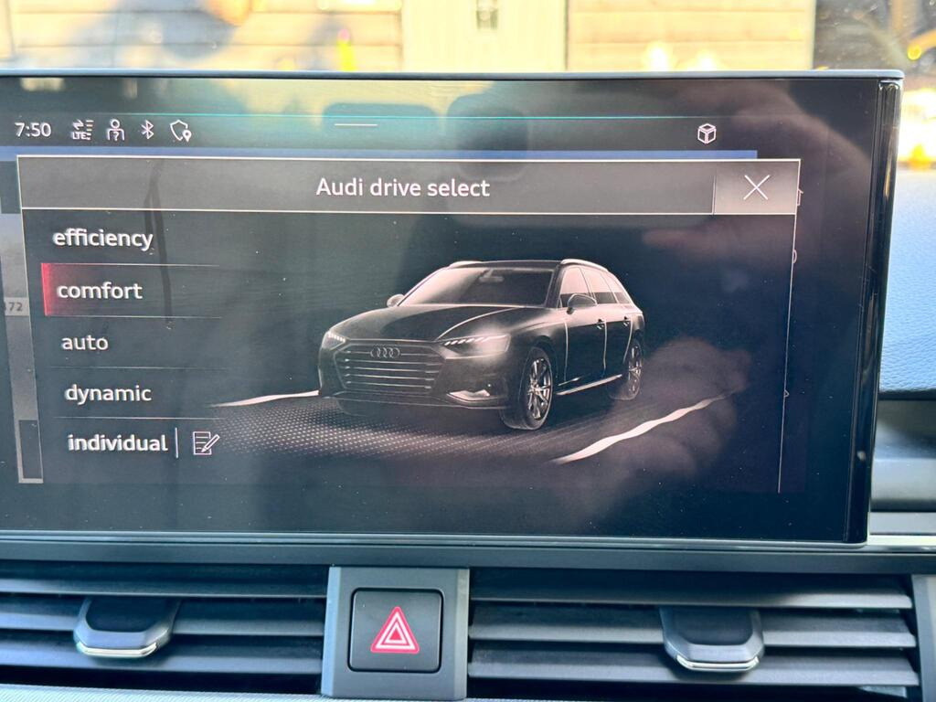 
								2020 Audi A4 Avant 2.0 TDI 35 Sport S Tronic full									