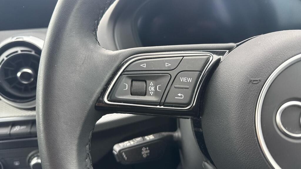 
								2023 Audi Q2 1.5 TFSI CoD 35 Sport S Tronic full									