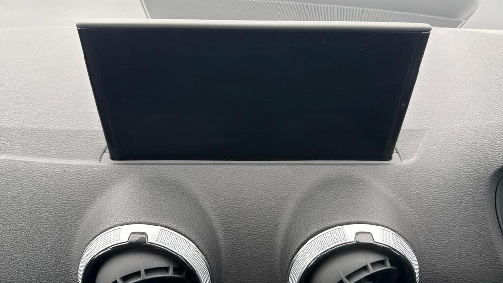 
								2023 Audi Q2 1.5 TFSI CoD 35 Sport S Tronic full									