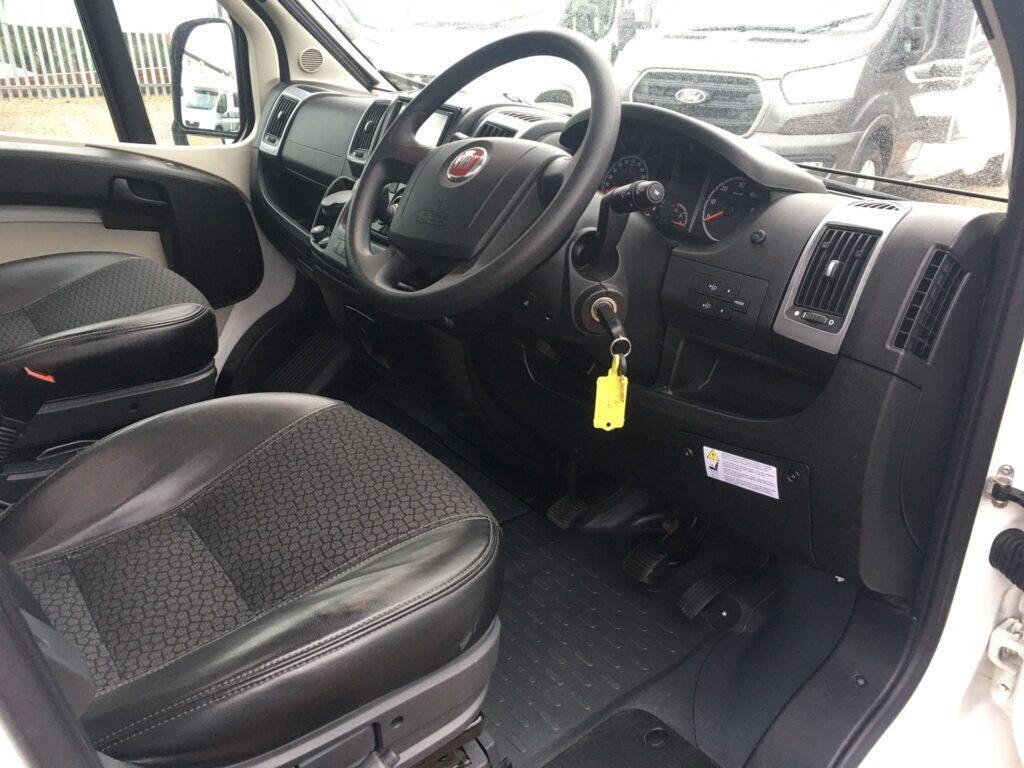 2015 Auto-Trail V-Line 600 2.3 Manual