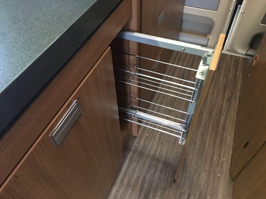 
								2015 Auto-Trail V-Line 600 2.3 Manual full									