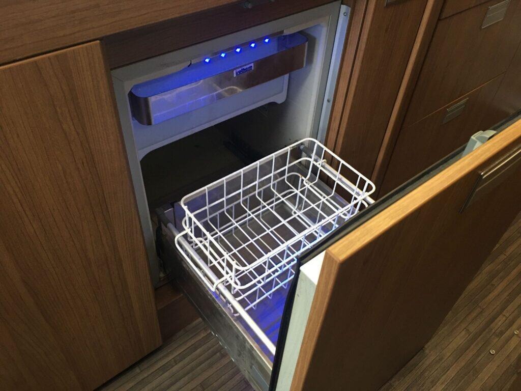 
								2015 Auto-Trail V-Line 600 2.3 Manual full									