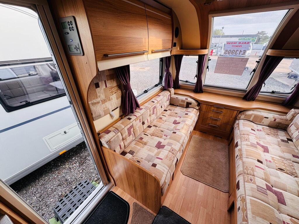 
								2014 Bailey Unicorn Barcelona full									